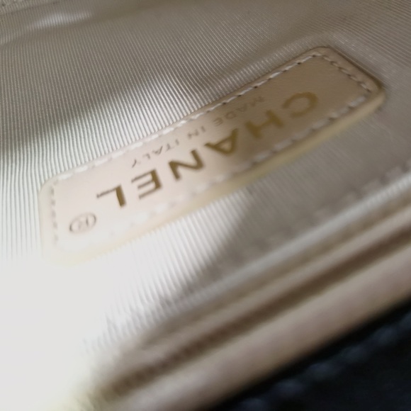 Chanel Caviar Label Click Flap Bag - Picture 7 of 10